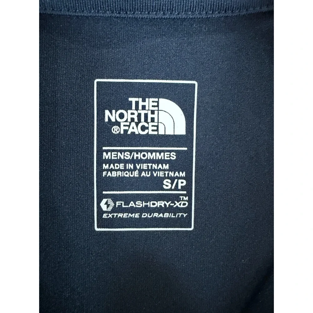 The North Face Mens FlashDry-XD 1/4 Zip Pullover Navy Camo Small